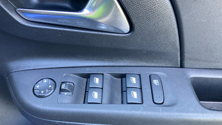 Vauxhall Corsa 1.2 Design 5dr Petrol Hatchback